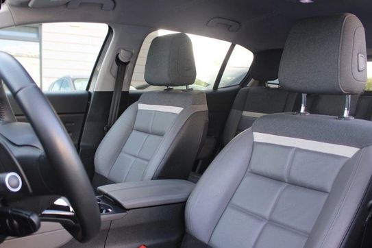 Citroen C5 Aircross 1.6 PureTech Business +