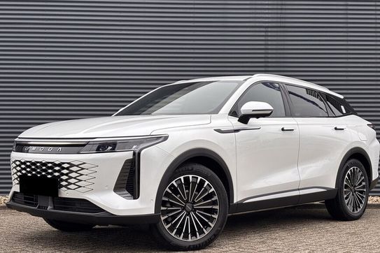 Omoda 9 1.5 Super Hybrid Exclusive AWD