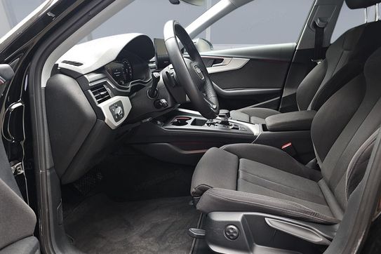 Audi A4 40 TFSI Quattro