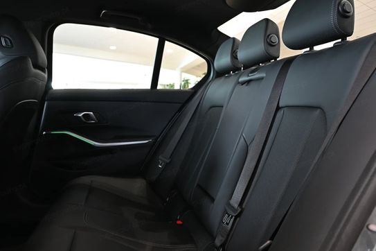 BMW Seria 3 318i M Sport