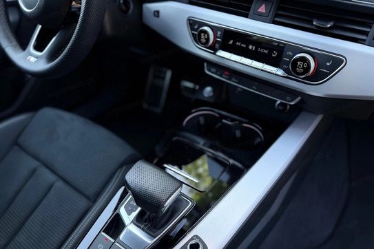 Audi A4 40 TFSI mHEV Quattro S Line S tronic