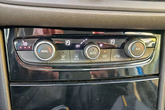 Opel Grandland X 1.2 T GPF Elegance Business Pack S&S