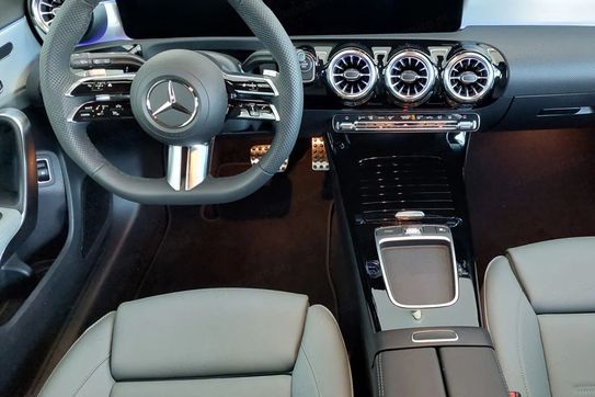 Mercedes Klasa A 220 4-Matic AMG Line