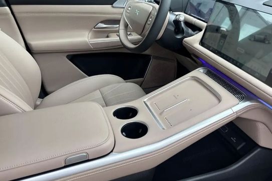 XPENG G9 Performance Pro AWD 94,6 kWh