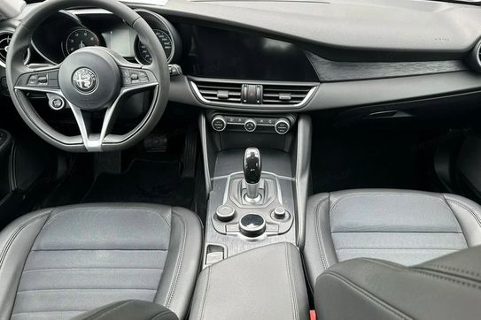 Alfa Romeo Giulia 2.0 Turbo 16V AT8 Super