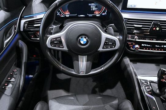 BMW Seria 5 520i mHEV M Sport sport-aut