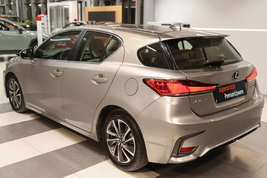 Lexus CT 200h Elegance