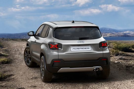 Jeep Avenger Summit 1.2 mHEV e-DCT6