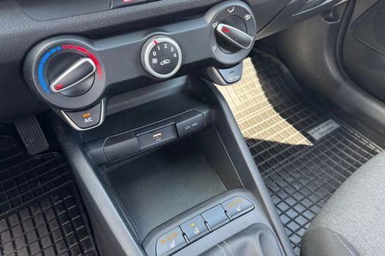 Kia Stonic M