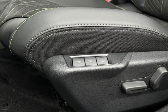 Peugeot 2008 GT e-DCS 1.2 mHEV