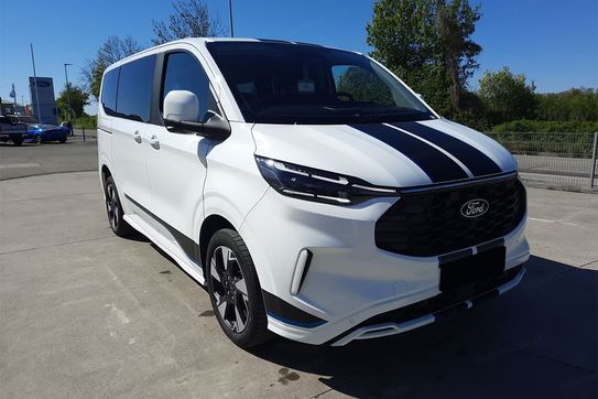 Ford Tourneo Custom 320 L1H1 Sport A8