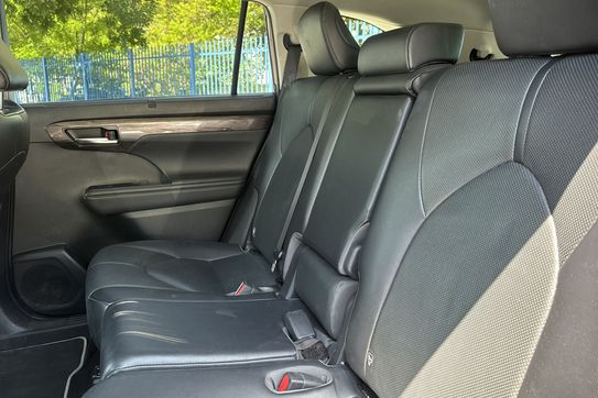 Toyota Highlander Prestige 2.5 Hybrid