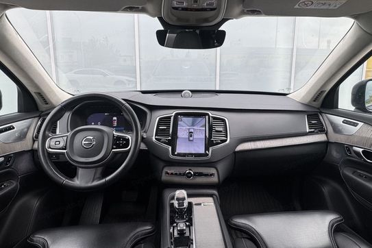 Volvo XC90 T8 AWD Plug-In Hybrid Plus Dark 7os aut