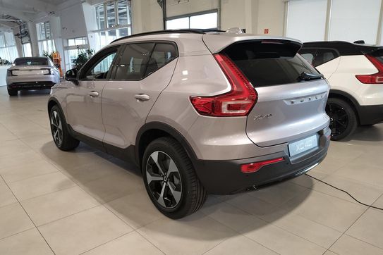 Volvo XC40 B3 Ultra Dark