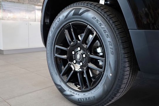 Land Rover Defender 110 D200 S