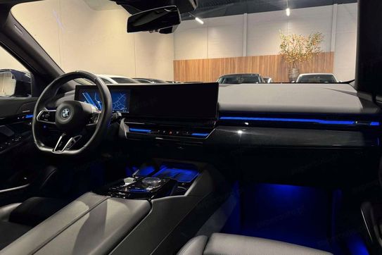 BMW Seria 5 550e xDrive M Sport