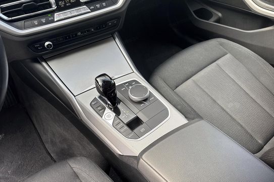 BMW Seria 3 318i