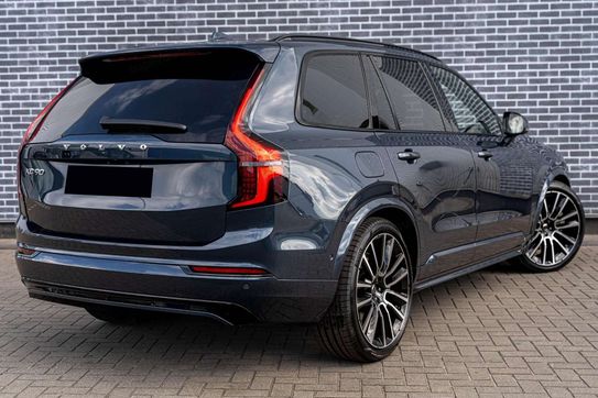 Volvo XC90 B5 AWD Ultra Dark 7os