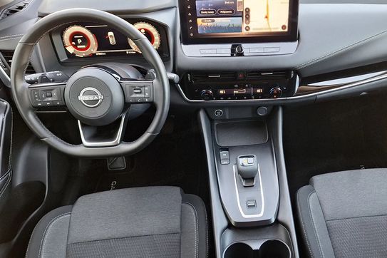 Nissan Qashqai 1.3 DIG-T N-Connecta Xtronic
