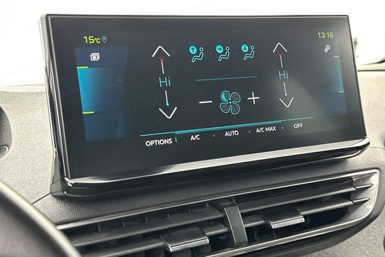 Peugeot 3008 Allure Pack 1.6 Hybrid e-EAT8 4x4