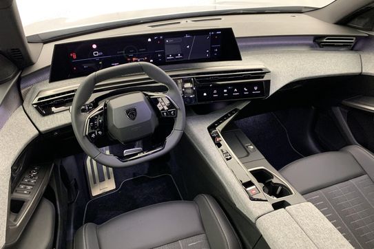 Peugeot 3008 GT 1.2 mHEV e-DCS6