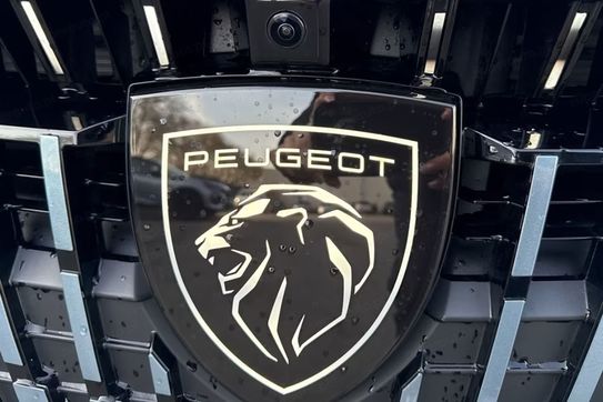 Peugeot 308 GT Exclusive e-DCS6 1.2 mHEV