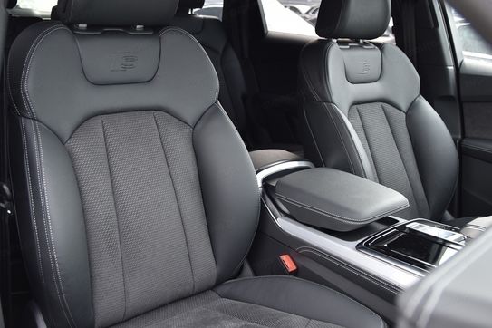 Audi Q8 55 TFSI e quattro