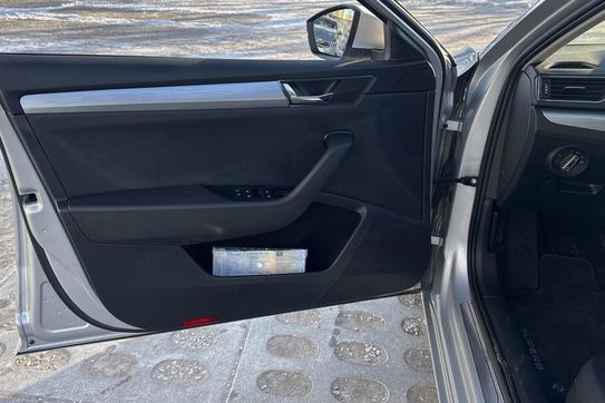 Skoda Superb Ambition 1.5 TSI DSG