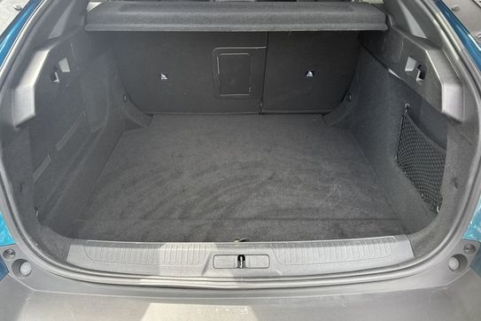 Peugeot 408 Allure 1.2 PureTech mHEV e-DSC6