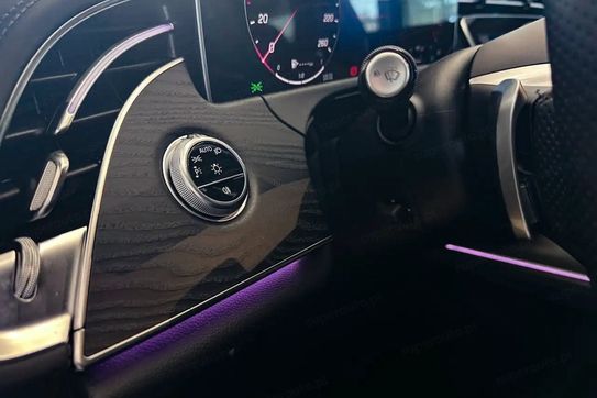 Mercedes Klasa E 300 de 4-Matic AMG