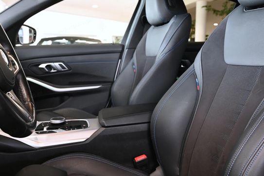 BMW Seria 3 320d xDrive mHEV M Sport aut