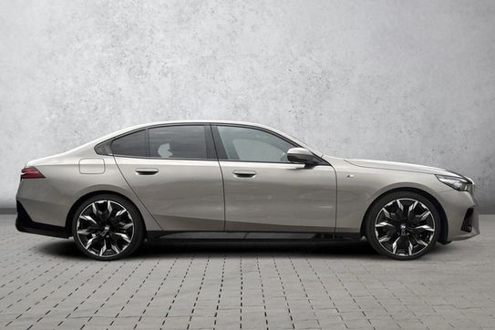 BMW Seria 5 520d xDrive mHEV aut