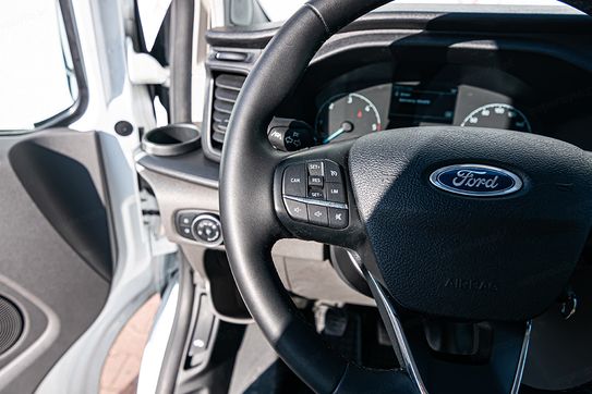 Ford Transit Custom Kombi L2H1