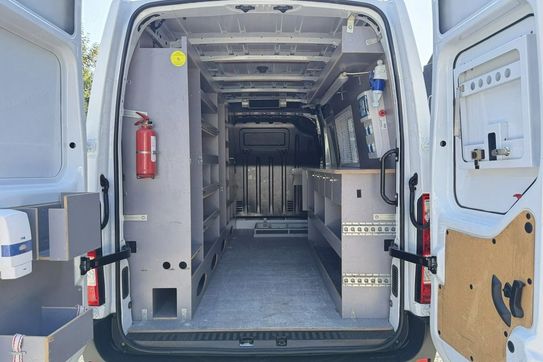 Renault Master 2.3 dCi L3H2