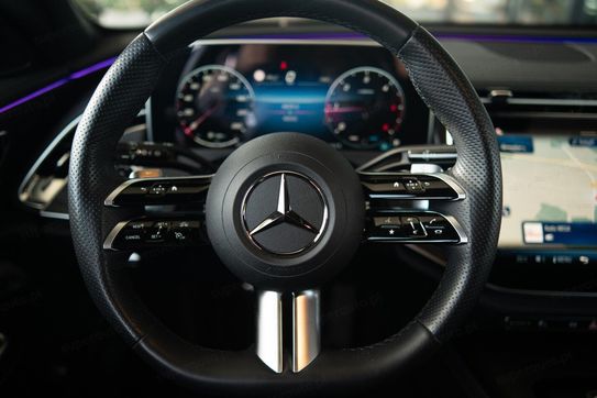 Mercedes E Klasa E 220 d mHEV 4-Matic AMG 9G-Tronic