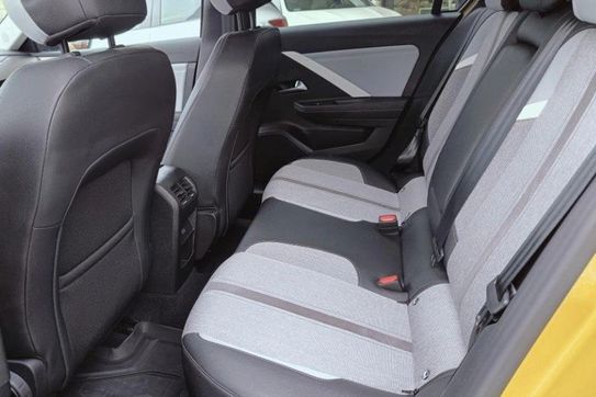 Opel Astra 1.2 T Elegance S&S