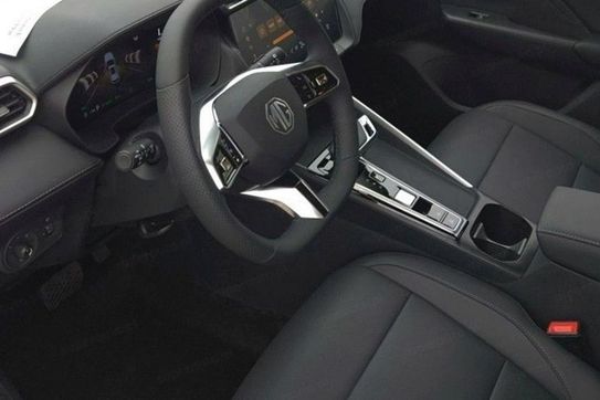 MG ZS 1.5 HEV+ Exclusive aut