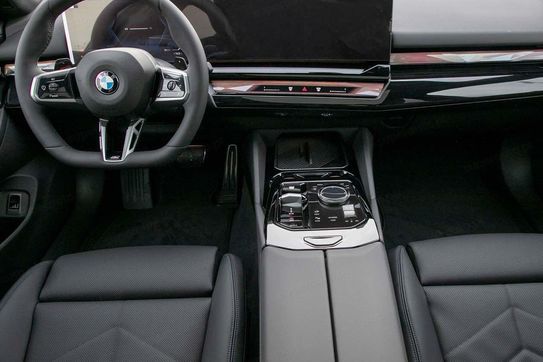 BMW Seria 5 520i M Sport