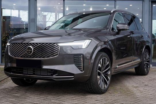 Volvo XC90 B5 AWD Plus Bright