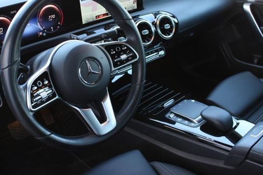Mercedes CLA 200 d Progressive 8G-DCT