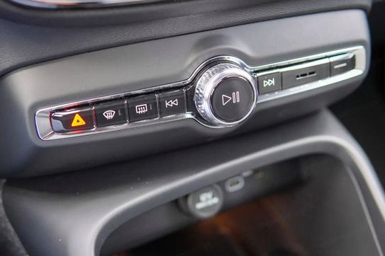 Volvo XC40 B3 Plus Dark