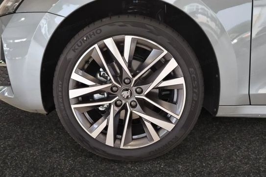 Skoda Octavia Sportline Tech 1.5 TSI m-HEV DSG