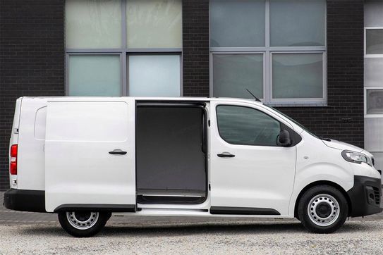 Peugeot Expert L2H1 AT