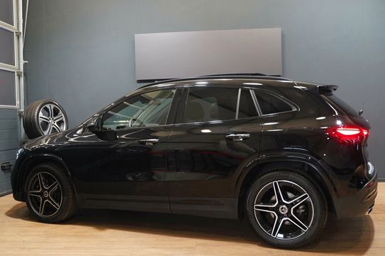 Mercedes GLA 220 4-Matic AMG Line