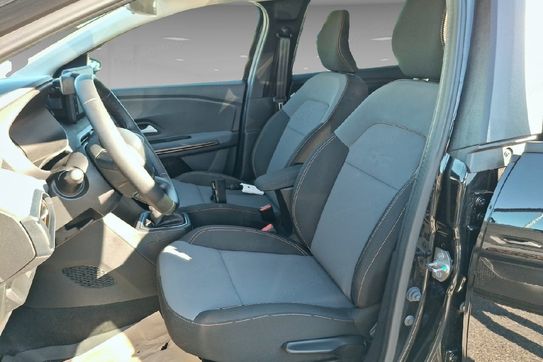 Dacia Jogger Extreme+ 1.6 Hybrid AT 7-miejsc