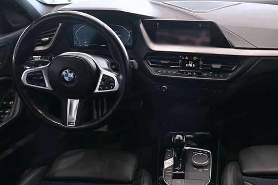 BMW Seria 1 116i M Sport aut