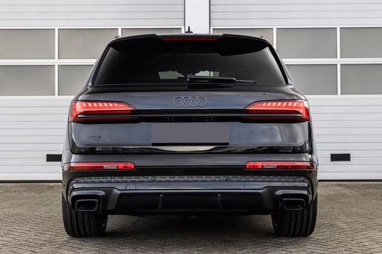 Audi Q7 55 TFSI e quattro S Line