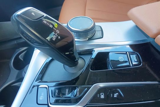 BMW Seria 5 530e xDrive Business Edition