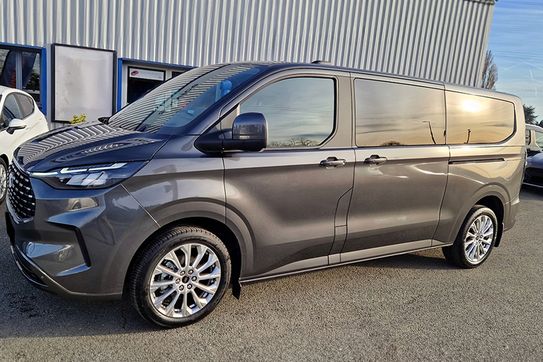 Ford Tourneo Custom L2H1 Titanium 320 A8 AWD