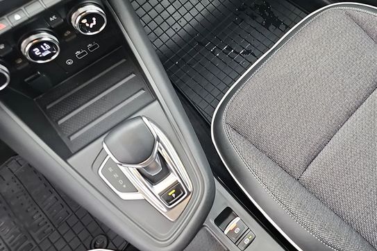 Renault Captur 1.3 TCe mHEV Techno EDC